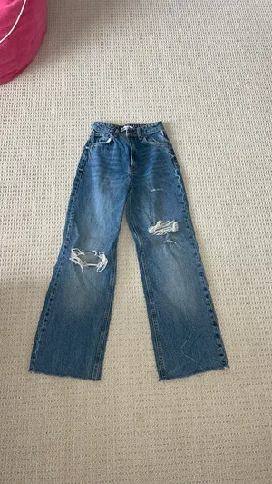 ZARA Wide-Leg Jeans Ripped thumbnail 4