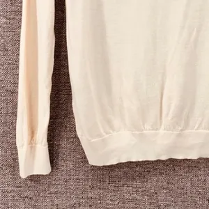 Uniqlo Wool Turtleneck Sweater Yellow‎ Large thumbnail 4