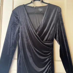 Bardot Black Dress 10L Wrap Velvet Formal Long Sleeve Occassion Party Gala Event thumbnail 3
