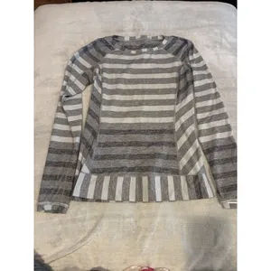 Lululemon Swiftly Tech Long Sleeve Top Womens Gray White Stripe Athletic 8 thumbnail 2