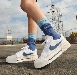 Nike Court Legacy Lift Women’s Sneakers thumbnail 1
