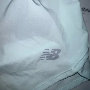 💐New Balance athletic shorts size S thumbnail 2