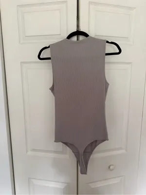 Abercrombie & Fitch Soft A&F Rib Gray Bodysuit Zip Deep Plunge Neck Medium thumbnail 8