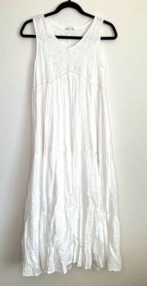 Anthropologie Talisman Dress White Embroidered tonal accent Sleeveless Tiered Maxi Length Boho thumbnail 1