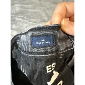 Gap Denim 24R True Skinny‎ Black Stretch Jeans Raw Hem 28" Inseam Mid-High Rise thumbnail 4
