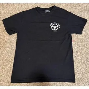 Top Mens Drop It Like Its Hot Black T-Shirt New Size Medium By Boxset thumbnail 6