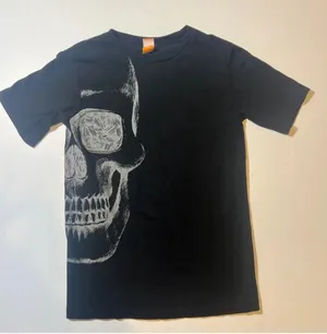 Skull Tee Black thumbnail 1
