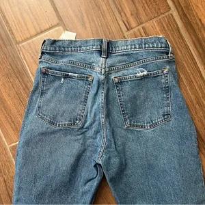Abercrombie and Fitch the mom high rise jeans thumbnail 8
