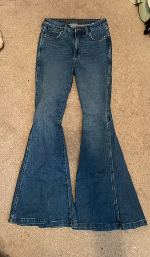 Wrangler Retro Flare Jeans thumbnail 1