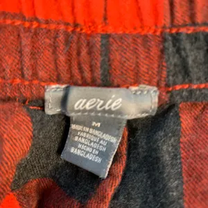 Aerie Red Black Buffalo Plaid Pajama Jogger Pants Womens Medium Cozy thumbnail 3