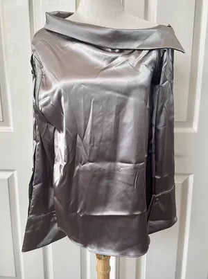 New Revival grey off the shoulder long sleeve blouse thumbnail 1