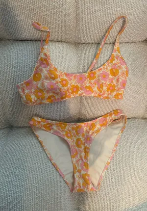 Triangl Bikini Set thumbnail 1