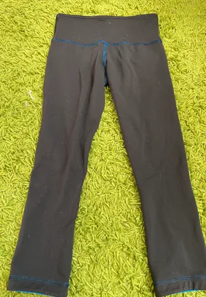 Lululemon Reversible Crop Yoga Pants thumbnail 3
