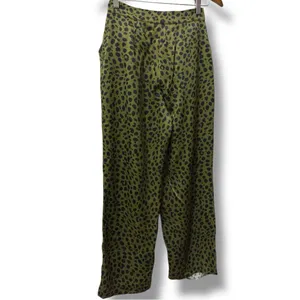 Zara | NWOT Turkey Olive Green Leopard Print High Waist Straight Leg Pants (XS) thumbnail 4