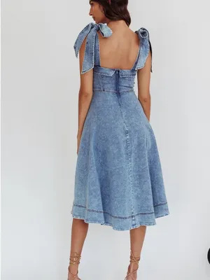 Selfie Leslie Jeanie Bow Shoulder Midi Dress Wash Denim Blue thumbnail 2
