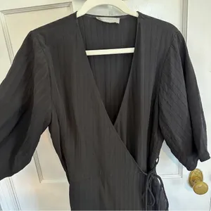 Everlane The City Stripe Wrap Dress thumbnail 9