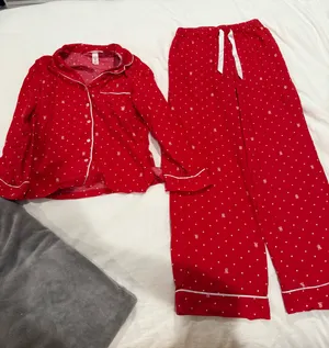 Victoria’s Secret Pajama Set thumbnail 1