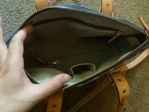 Dooney & Bourke Cross Body Purse thumbnail 3