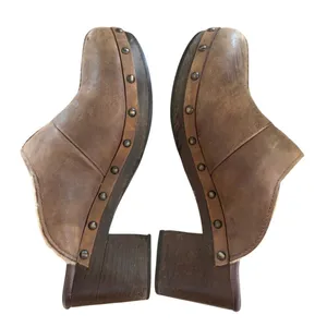 UGG Kassi Brown Leather Studded Chunky Heel Shearling Lined Slip On Clog Mule thumbnail 2