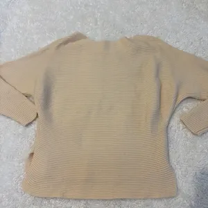 Aritzia Wilfred Merino Wool Pullover Knit Sweater Classic Preppy Chic Old Money thumbnail 3