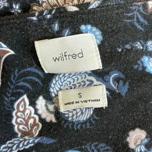 Aritzia Wilfred Women Black Floral Long Sleeve Square Neck Knit Crop Top Size S thumbnail 5