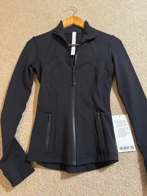 Lululemon Define Jacket thumbnail 1