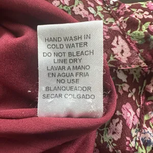 Entro Maxi Dress Sz L Floral Drop Waist Flowy V-Neck Burgundy Red Ditsy thumbnail 7