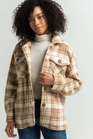 LOVE TREE Beige Plaid Sherpa Womens Shacket thumbnail 1