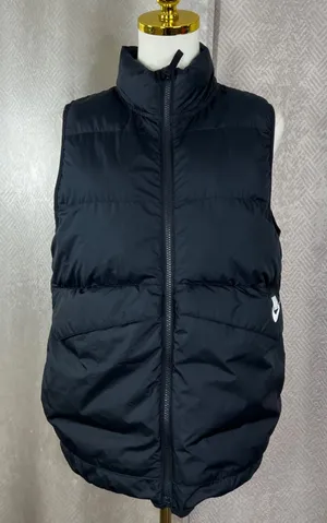 Nike Puffer Vest Womens XL Black Full Zip Quilted Insulated Sleeveless Jacket thumbnail 1