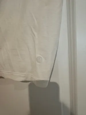 Lululemon Crescent Tee thumbnail 5