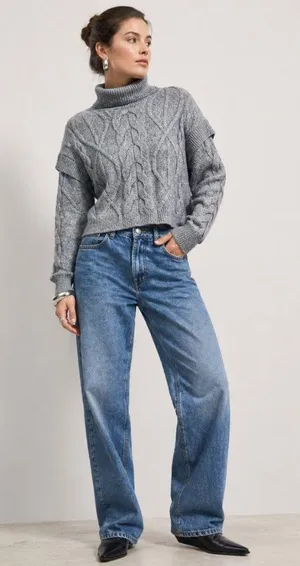 Elie Tahari Chunky Cable Knit Turtleneck Ski Sweater thumbnail 1