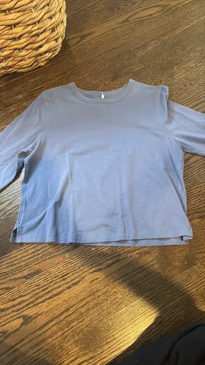 Lululemon Blue Long Sleeve Shirt thumbnail 4