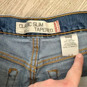 Levis Classic Slim Tapered Jeans G4 thumbnail 5