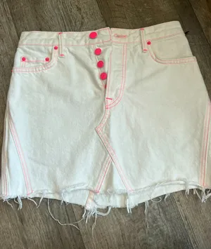 Grlfrnd white‎ jean shorts size 26 thumbnail 1