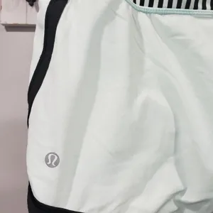 Lululemon Groovy Run Shorts Mint Stripe Size 6 thumbnail 4