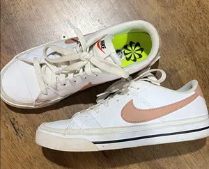 Nike Women's White and Peach Sneakers thumbnail 1