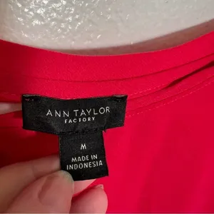 Ann Taylor Women's Size Medium‎ Blouse Red Pink Short Ruffle Sleeve Boatneck thumbnail 5