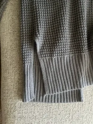 Merokeety Grey Cardigan thumbnail 3