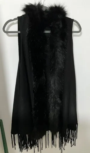 Black Faux Fur Trim Fringe Knit Vest Open Front Sleeveless Wrap Shawl RN136026 thumbnail 1