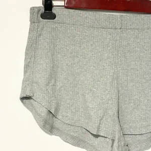 Free People Movement Size Large Heathered Grey Luxe Ribbed Snap Short Lounge‎ thumbnail 3