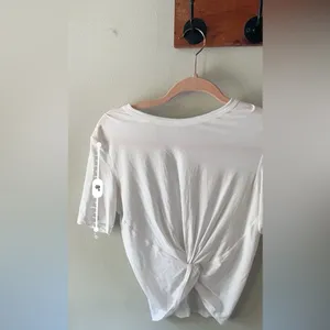 Lululemon Crescent T-Shirt White Size 0 thumbnail 9