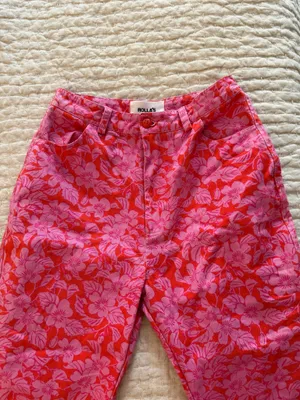 Rolla's Pink patterned straight leg high waisted jeans thumbnail 5