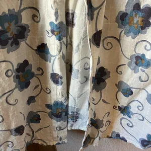 FINAL MARKDOWN HGNY Jeans Floral Linen Blend Top large thumbnail 6