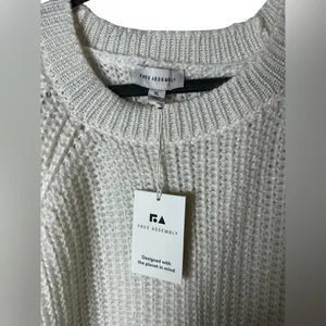 Free Assembly Chunky Knit Crewneck Sweater Women XL‎ Ivory Cream NWT thumbnail 7