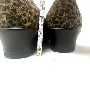 Munro Size 6 Ballet Brown Leopard Cheetah Animal Print 1.5" Heel‎ Slip On thumbnail 5