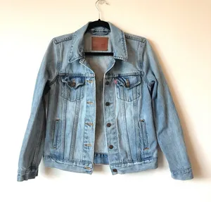Levi’s Trucker Jacket in All Yours Light Wash Size S thumbnail 1