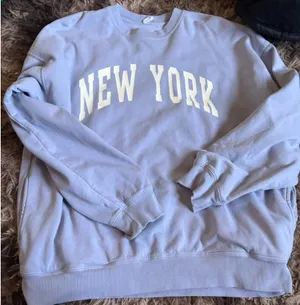 Brandy Melville Crewneck Sweatshirt Oversized thumbnail 1