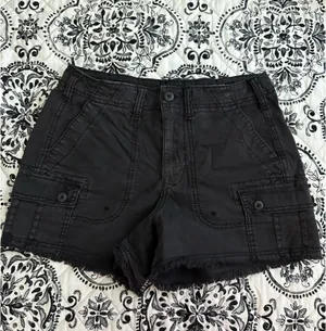 American Eagle Cargo Shorts  thumbnail 1