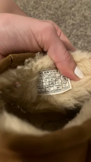 UGG Boots Mini thumbnail 6