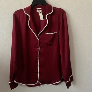 NWT Aerie Off-Duty Satin Piping Shirt thumbnail 2
